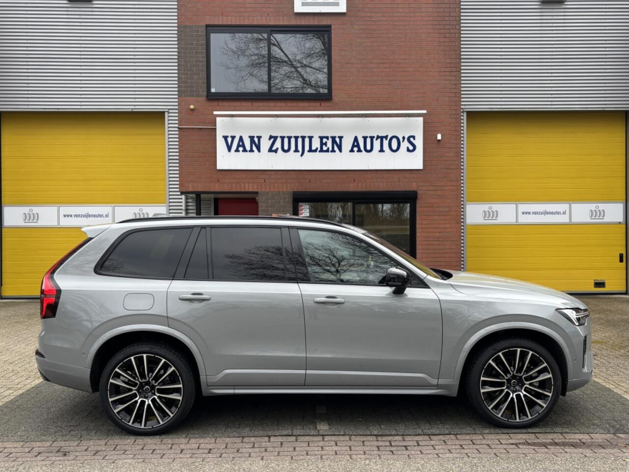 Volvo XC90 T8 AWD Facelift Dark Four-C Panorama 22" 360° BTW