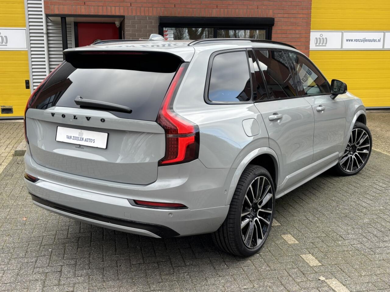 Volvo XC90 T8 AWD Facelift Dark Four-C Panorama 22" 360° BTW