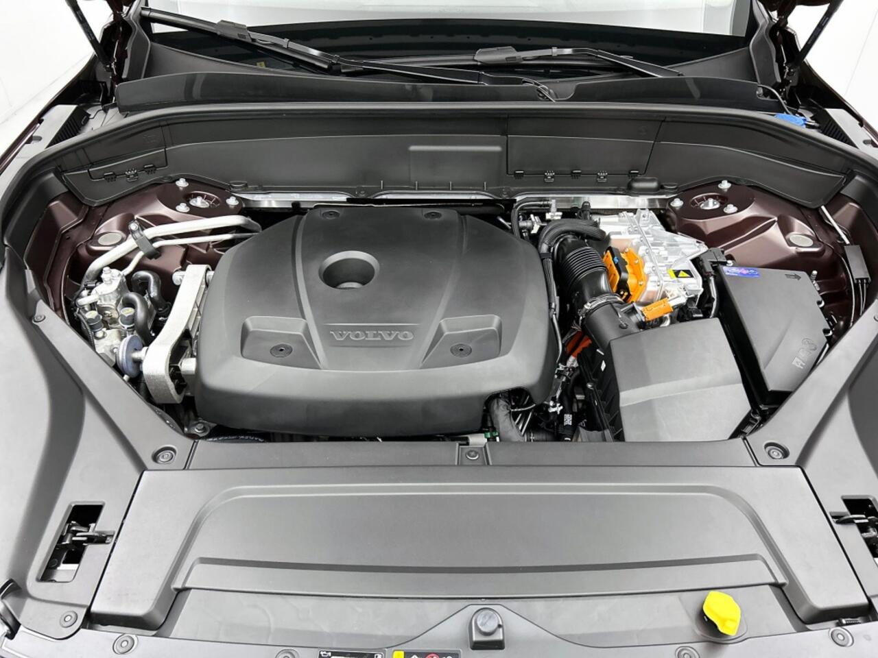 Volvo XC90 T8 AWD Ultra Dark | Nieuw | Voorraad | Bowers&Wilkins | Luchtve