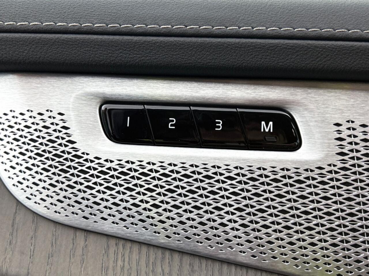 Volvo XC90 T8 AWD Ultra Dark | Nieuw | Voorraad | Bowers&Wilkins | Luchtve