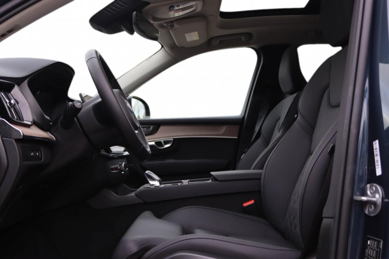 Volvo XC90 MY26 Plus Bright Recharge Plug-In Hybrid AWD Pano l 360 l