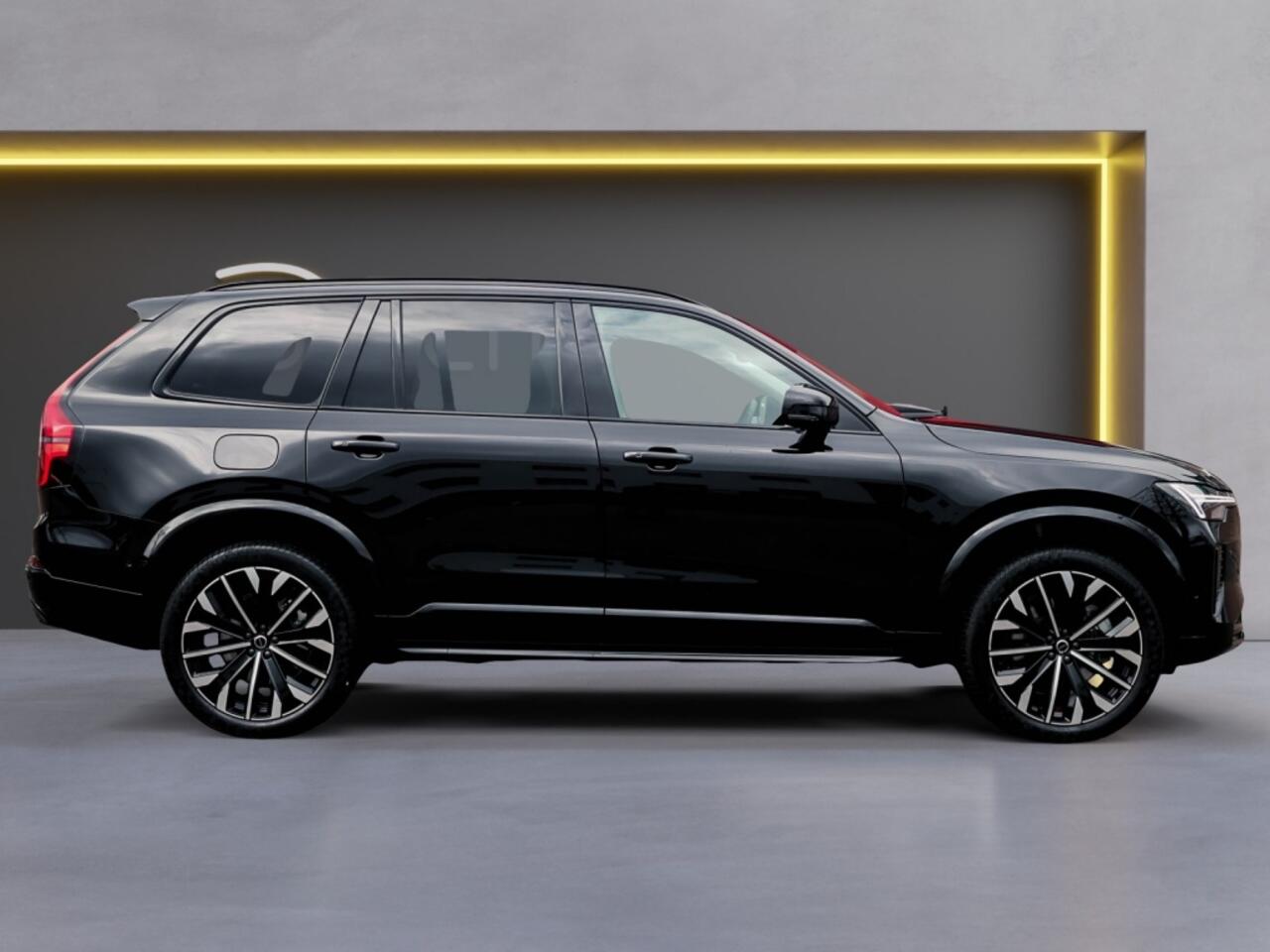 Volvo XC90 Ultra Dark MY26 Recharge Plug-In Hybrid AWD Pano l HUD l Leder l
