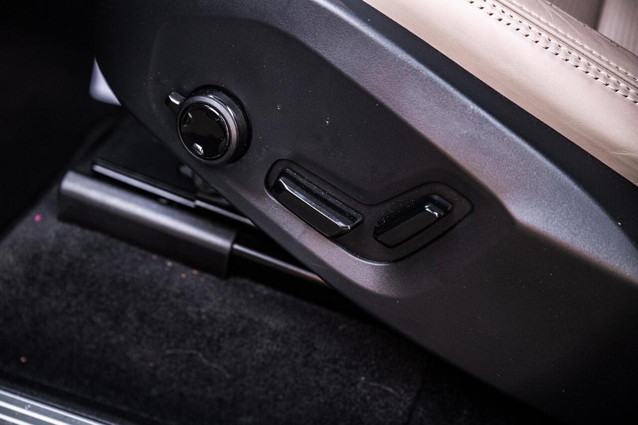 Volvo XC90 2.0 T8 Plug-in hybrid AWD Ultra Dark | Heico Body Kit | Bowers & Wilkins Premium Audio | Luchtvering | Selected Level | 360 Camera | Head-Up | Massage + ventilatie | 22 Inch Velgen | Full Options |