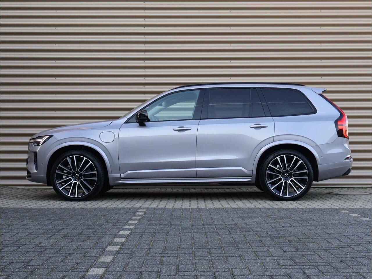 Volvo XC90 T8 Plug-in hybrid AWD Ultra Dark | Luchtvering | Gelaagd glas | Head- up display