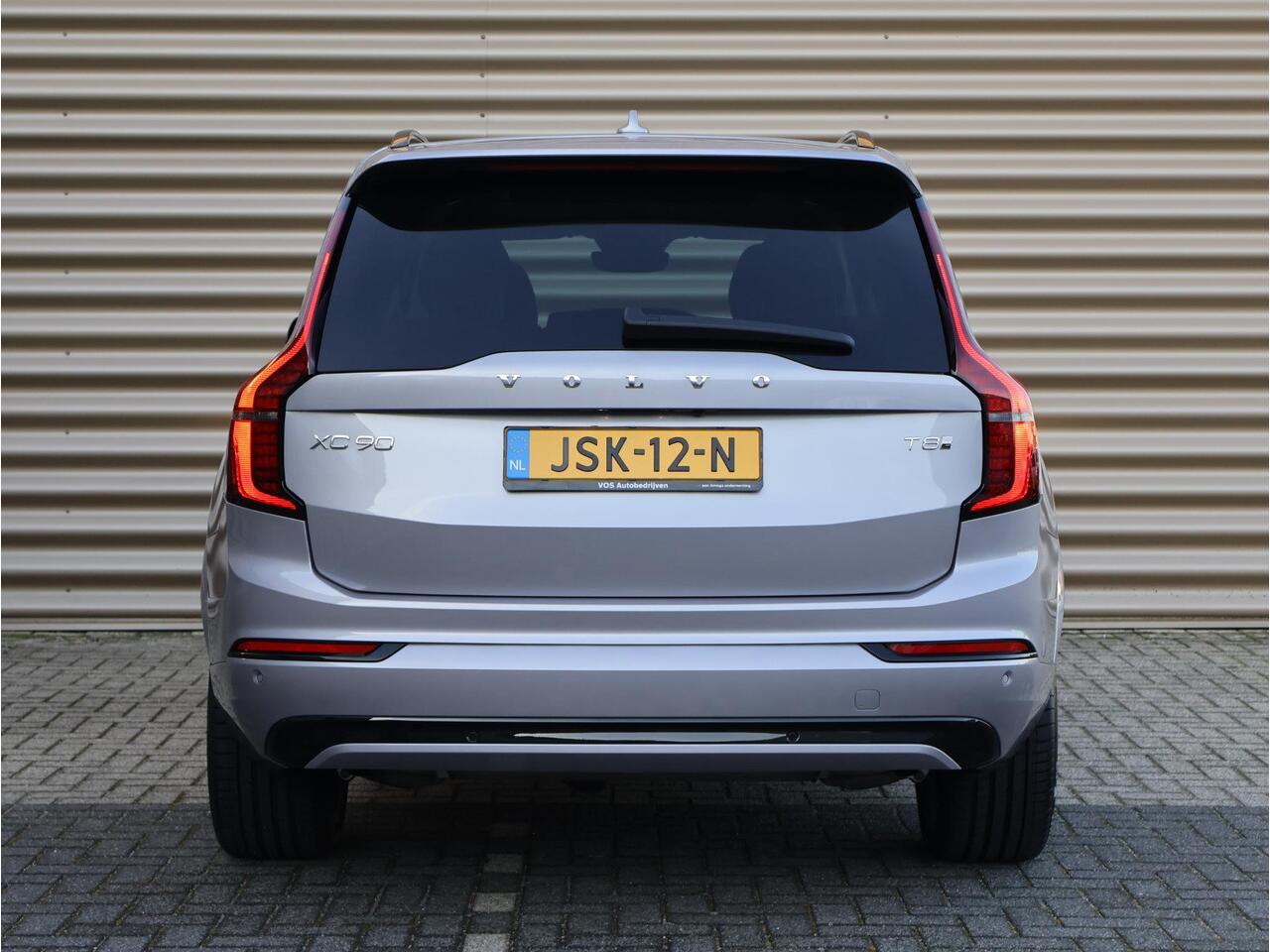 Volvo XC90 T8 Plug-in hybrid AWD Ultra Dark | Luchtvering | Gelaagd glas | Head- up display