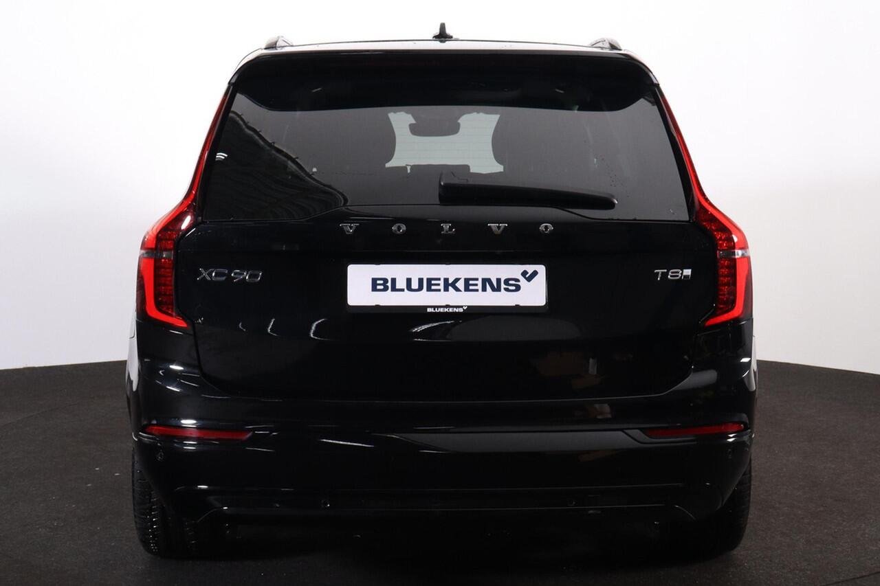 Volvo XC90 T8 Recharge AWD Ultra Dark - Luchtvering - Panorama/schuifdak - IntelliSafe Assist & Surround - 360º Camera - Bowers & Wilkins audio - Adaptieve LED koplampen - Verwarmde voorstoelen, stuur & achterbank - Parkeersensoren voor & achter - Elektr. bedienb. v