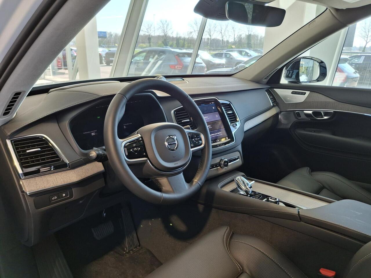 Volvo XC90 2.0 T8 Plug-in hybrid AWD Ultra Dark | Bowers Wilkins | Luchtvering | Panoramadak | 7 spaaks Velgen 21""