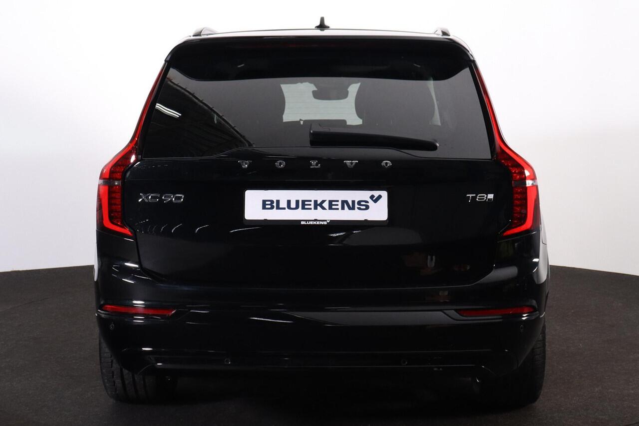 Volvo XC90 T8 Recharge AWD Ultra Dark - Luchtvering - Panorama/schuifdak - IntelliSafe Assist & Surround - 360º Camera - Bowers & Wilkins audio - Adaptieve LED koplampen - Verwarmde voorstoelen, stuur & achterbank - Parkeersensoren voor & achter - Elektr. bedienb. v