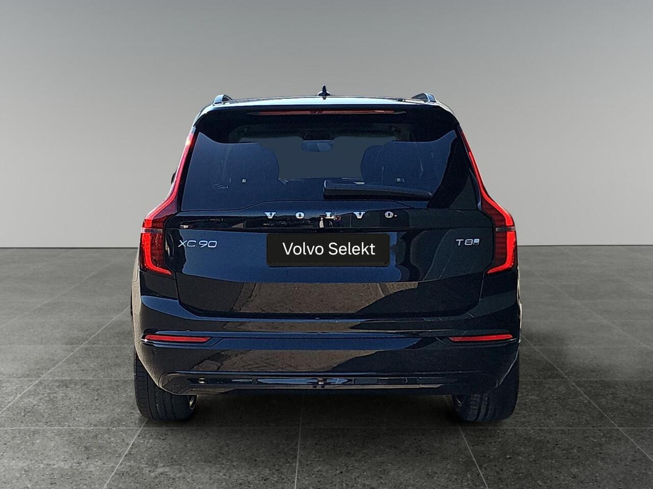 Volvo XC90 2.0 T8 Plug-in hybrid AWD Ultra Dark | Luchtvering | Trekhaak | Panoramadak | 360 graden camera |