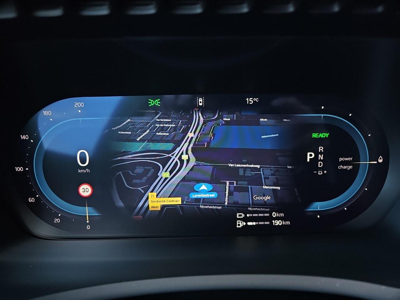 Volvo XC90 2.0 T8 Plug-in hybrid AWD Plus Bright | Luchtvering | Trekhaak | Bowers & Wilkins audio | Panoramadak |