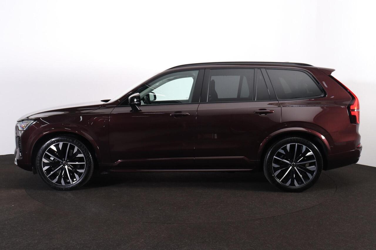 Volvo XC90 T8 Recharge AWD Ultra Dark - Luchtvering - Panorama/schuifdak - IntelliSafe Assist & Surround - 360º Camera - Bowers & Wilkins audio - Adaptieve LED koplampen - Verwarmde voorstoelen, stuur & achterbank - Parkeersensoren voor & achter - Elektr. bedienb. v