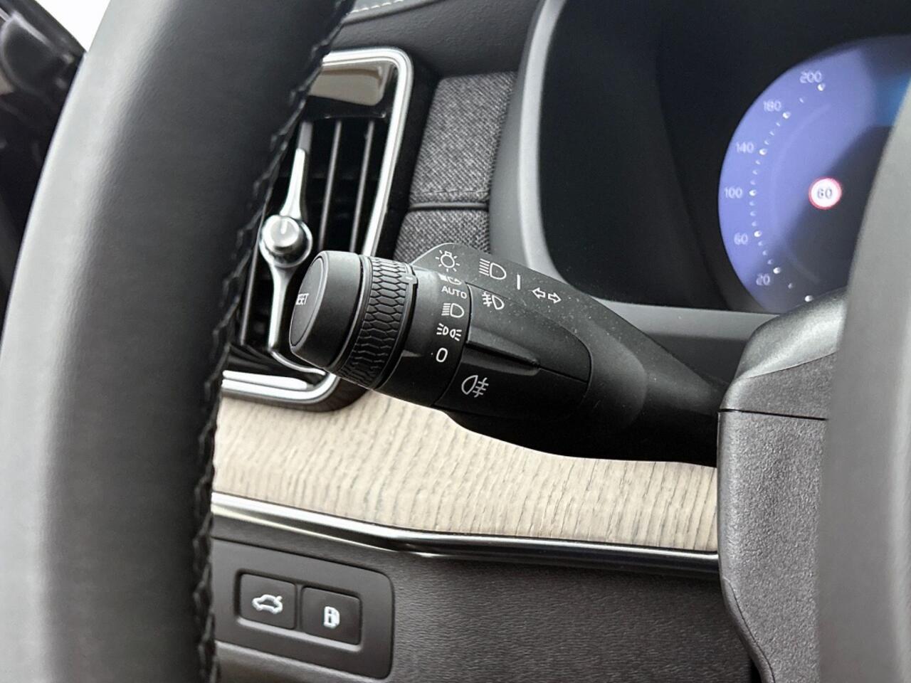 Volvo XC90 Ultra Dark Recharge Plug-In Hybrid AWD