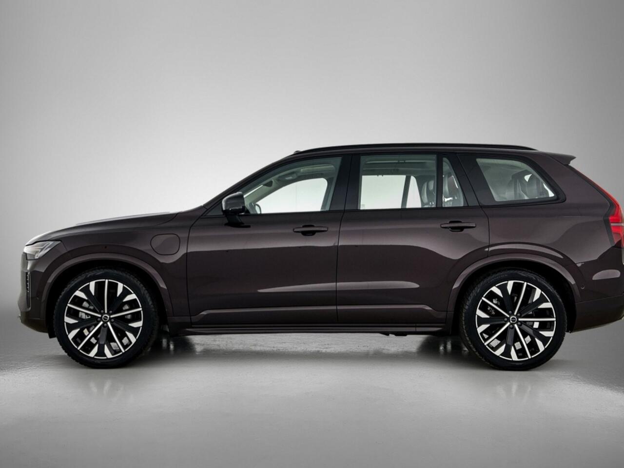 Volvo XC90 Ultra Dark Recharge Plug-In Hybrid AWD