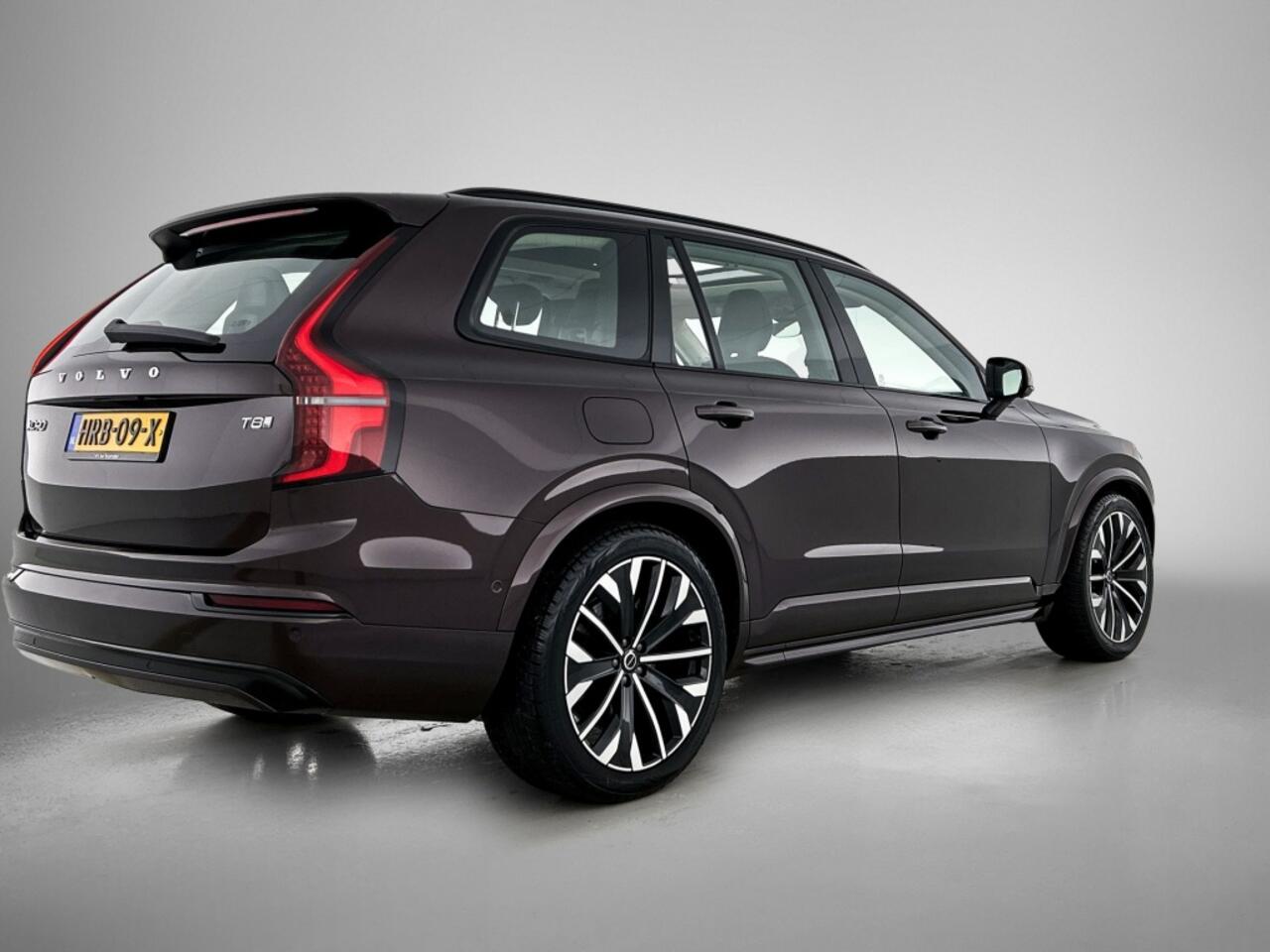 Volvo XC90 Ultra Dark Recharge Plug-In Hybrid AWD