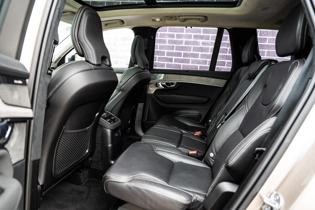 Volvo XC90 2.0 T8 Plug-in hybrid AWD Ultra Dark | Adaptieve Cruise Control | Luchtvering | Trekhaak | Panoramadak | Bowers & Wilkins Audio | Nappa Lederen Bekleding | Stoel-/Stuurverwarming | 360 Parkeercamera | 21" Velgen | Stoelventilatie | Massagefuntie voorstoel