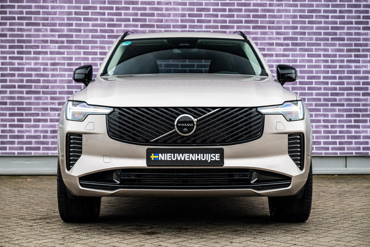Volvo XC90 2.0 T8 Plug-in hybrid AWD Ultra Dark | Adaptieve Cruise Control | Luchtvering | Trekhaak | Panoramadak | Bowers & Wilkins Audio | Nappa Lederen Bekleding | Stoel-/Stuurverwarming | 360 Parkeercamera | 21" Velgen | Stoelventilatie | Massagefuntie voorstoel
