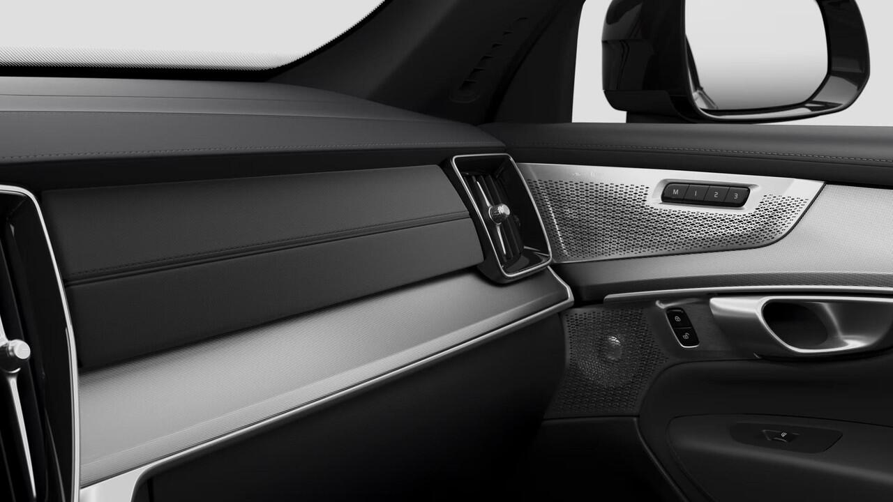 Volvo XC90 T8 Plug-in hybrid AWD Ultra Black Ed. Exec. | Massagefunctie voorstoelen | Bowers & Wilkins | 22" | Luchtvering | Getint glas |