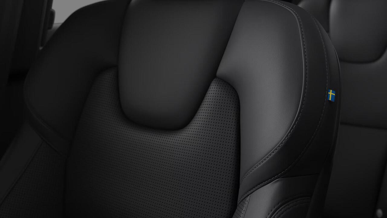 Volvo XC90 T8 Plug-in hybrid AWD Ultra Black Ed. Exec. | Massagefunctie voorstoelen | Bowers & Wilkins | 22" | Luchtvering | Getint glas |