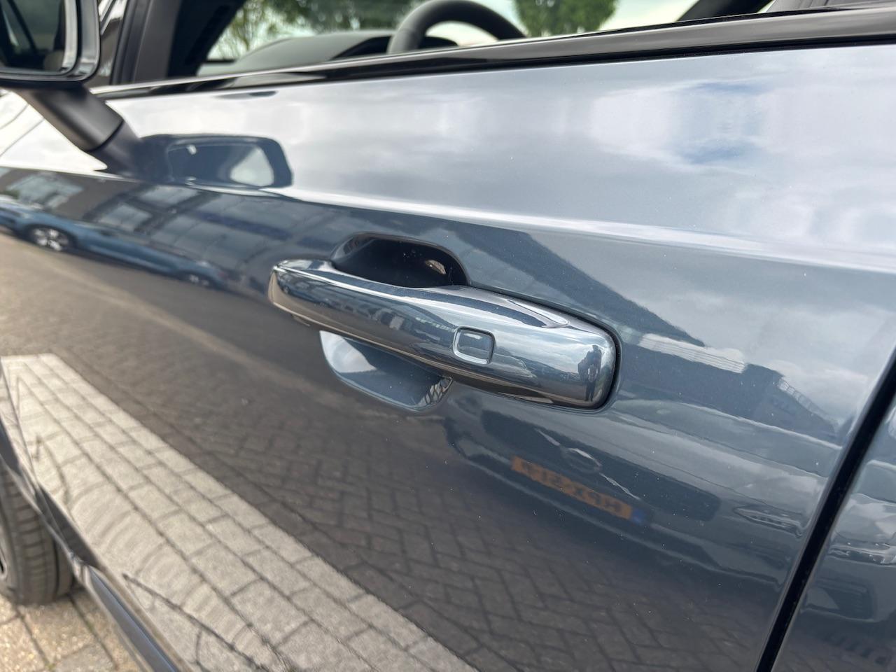 Volvo XC90 T8 Ultra Dark Luchtvering | Stoelmassage | 22 Inch | Bowers & Wilkins | 360 Camera | Direct leverbaar |