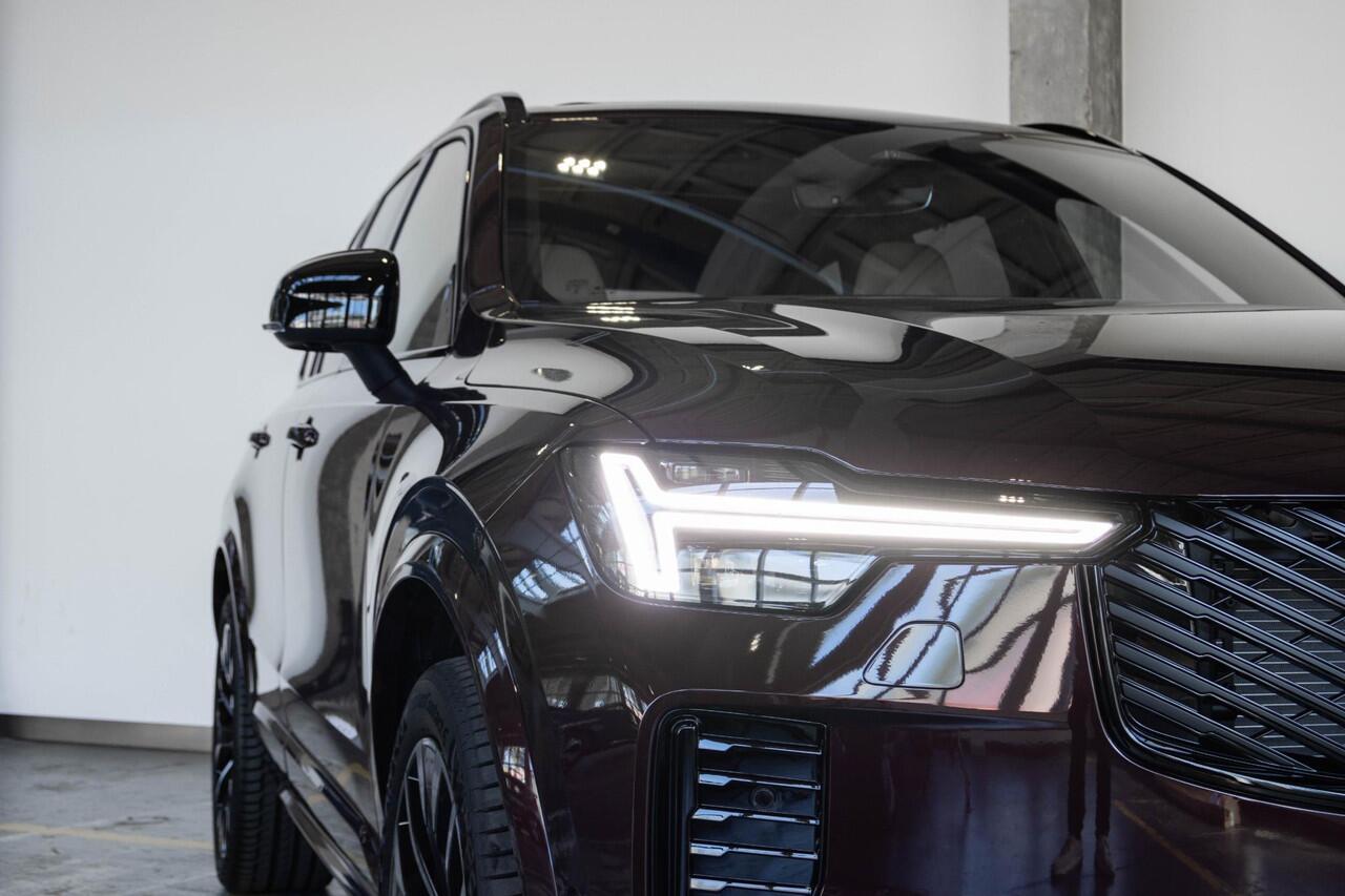 Volvo XC90 2.0 T8 Plug-in hybrid AWD Ultra Dark | Luchtvering | Getint Glas | Panorama Schuif/Kanteldak | Head-Up Display | Harman Kardon Premium Audio |