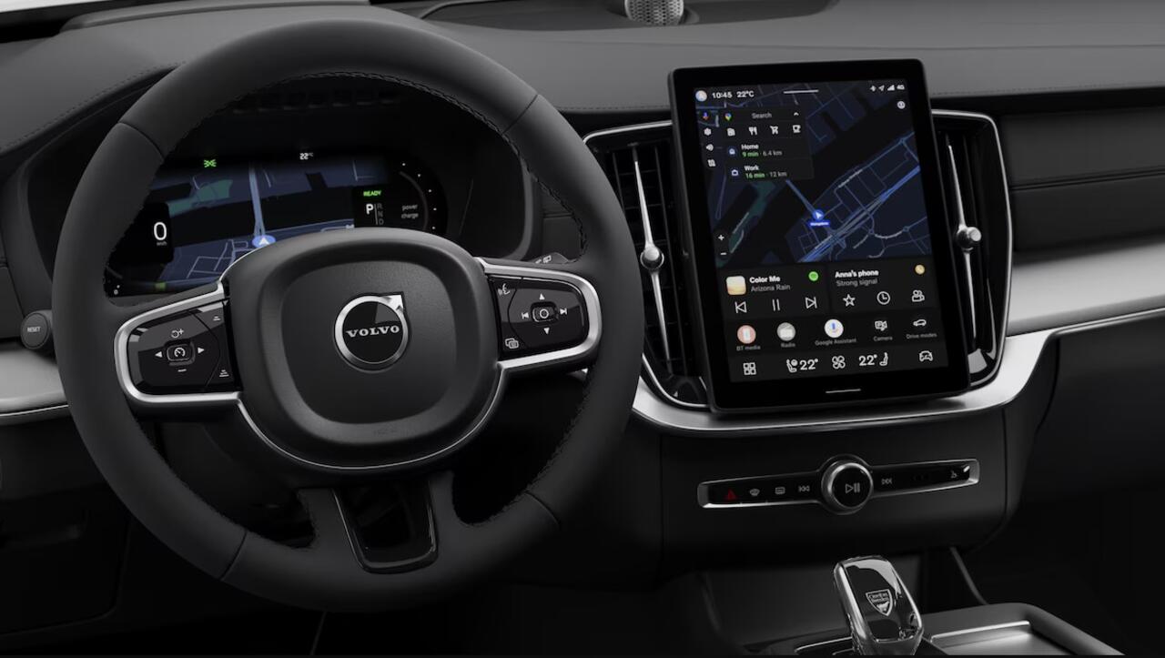 Volvo XC90 T8 AWD Ultra Black Edition Executive | Full option | Luchtvering | B&W | Privacy glas