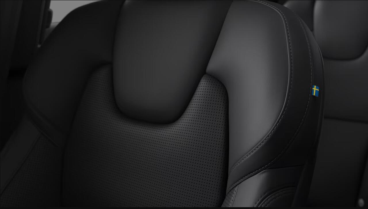 Volvo XC90 T8 AWD Ultra Black Edition Executive | Full option | Luchtvering | B&W | Privacy glas