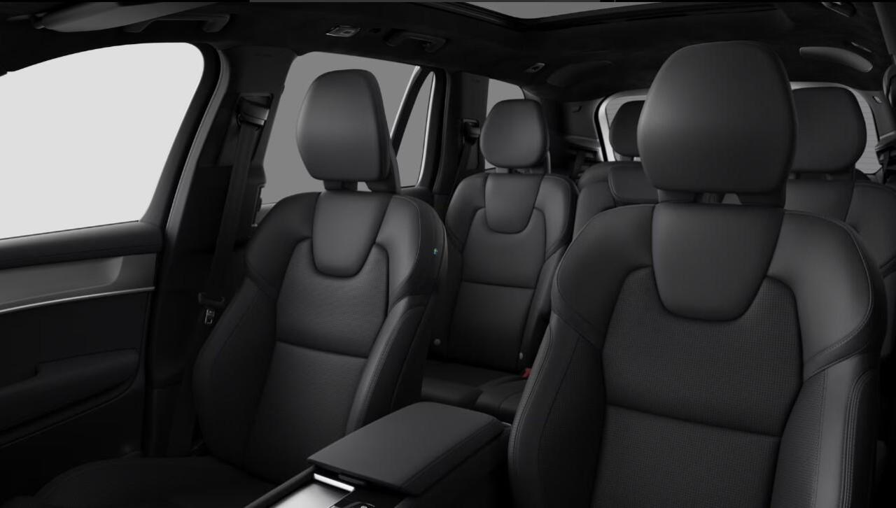 Volvo XC90 T8 Plug-in hybrid AWD Ultra Black Ed. Exec. | Google | Long Range | Bowers & Wilkins Audio | Luchtvering | Schuif-/Kanteldak | Getint Glas | Head-Up Display | Adaptieve Cruise Control | 360 Camera | Gelamineerde Zijruiten Rondom | Massage Voorstoelen | Zi