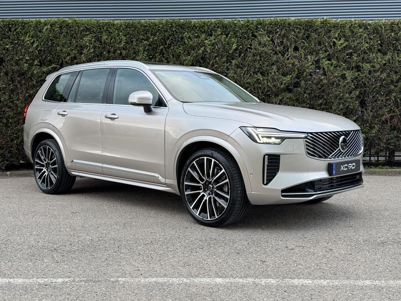 Volvo XC90 T8 Plug-in hybrid AWD Ultra Bright Exec. Ed. | Luchtvering | B&W Audio | 360 Camera | Leder Dashboard